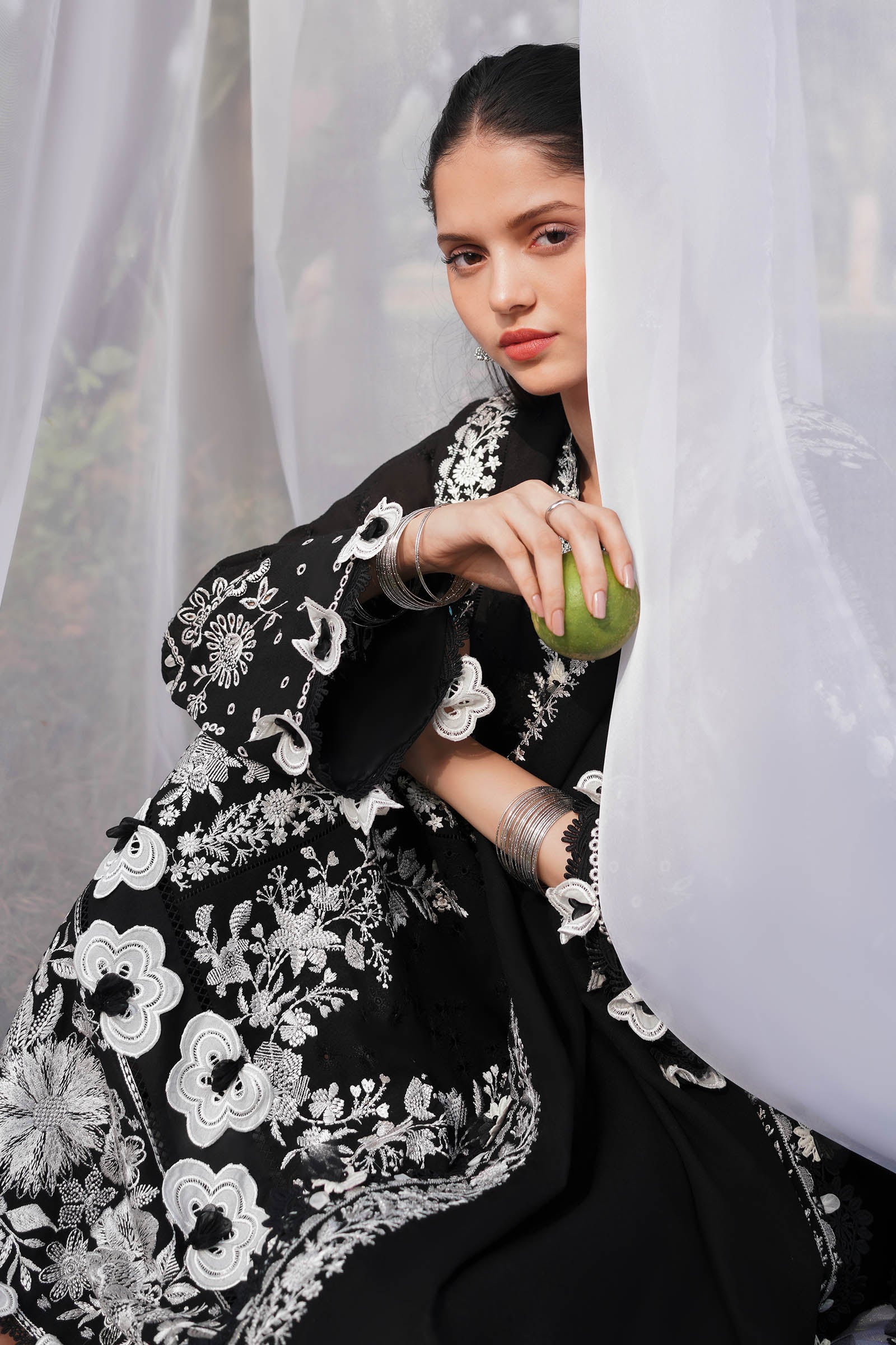 https://cdn.shopify.com/s/files/1/0081/0283/8329/files/Untitled-1_0029_DSC08338.jpg?v=1702381874