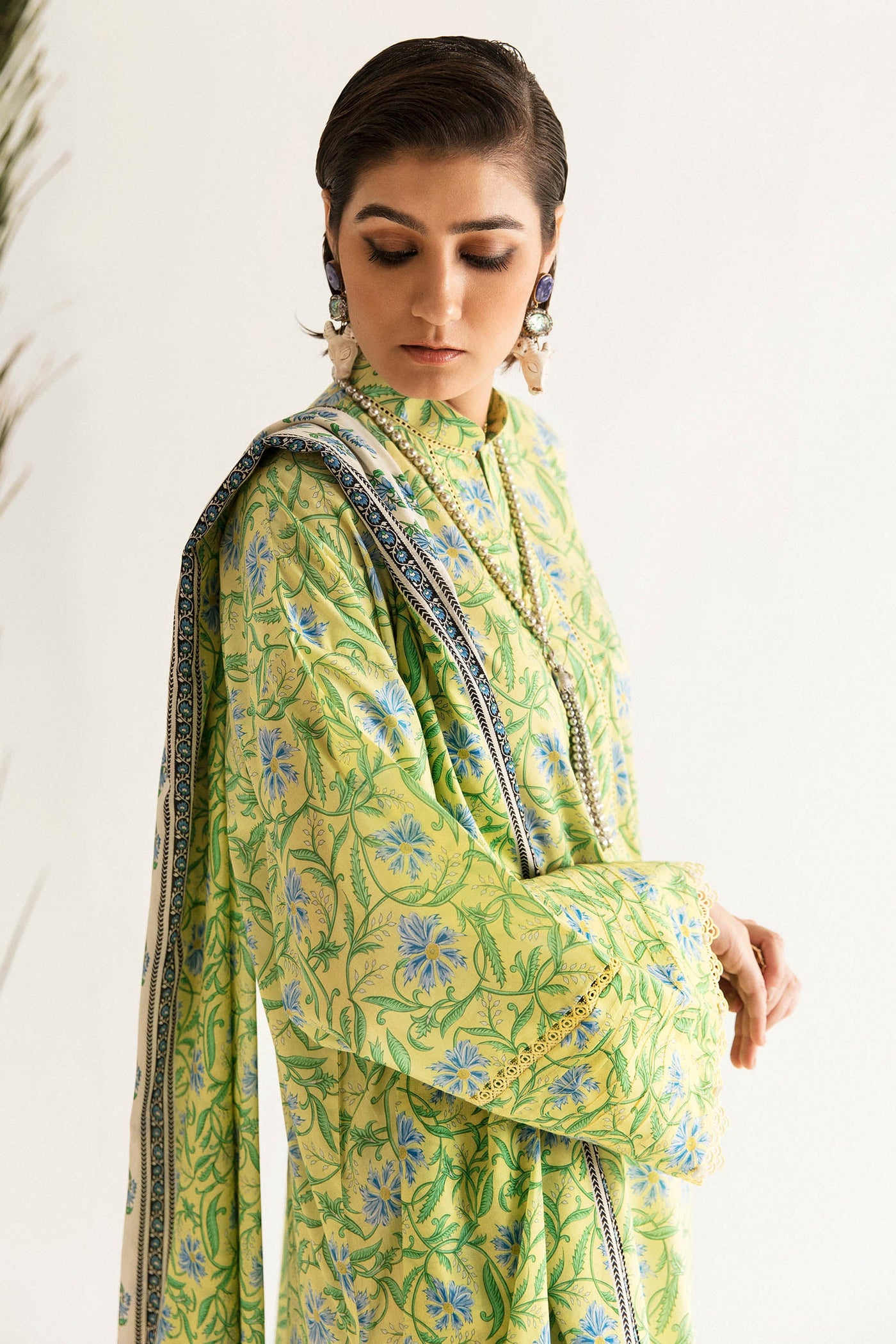 https://cdn.shopify.com/s/files/1/0081/0283/8329/files/Untitled-1_0049_1O9A1214.jpg?v=1695193228