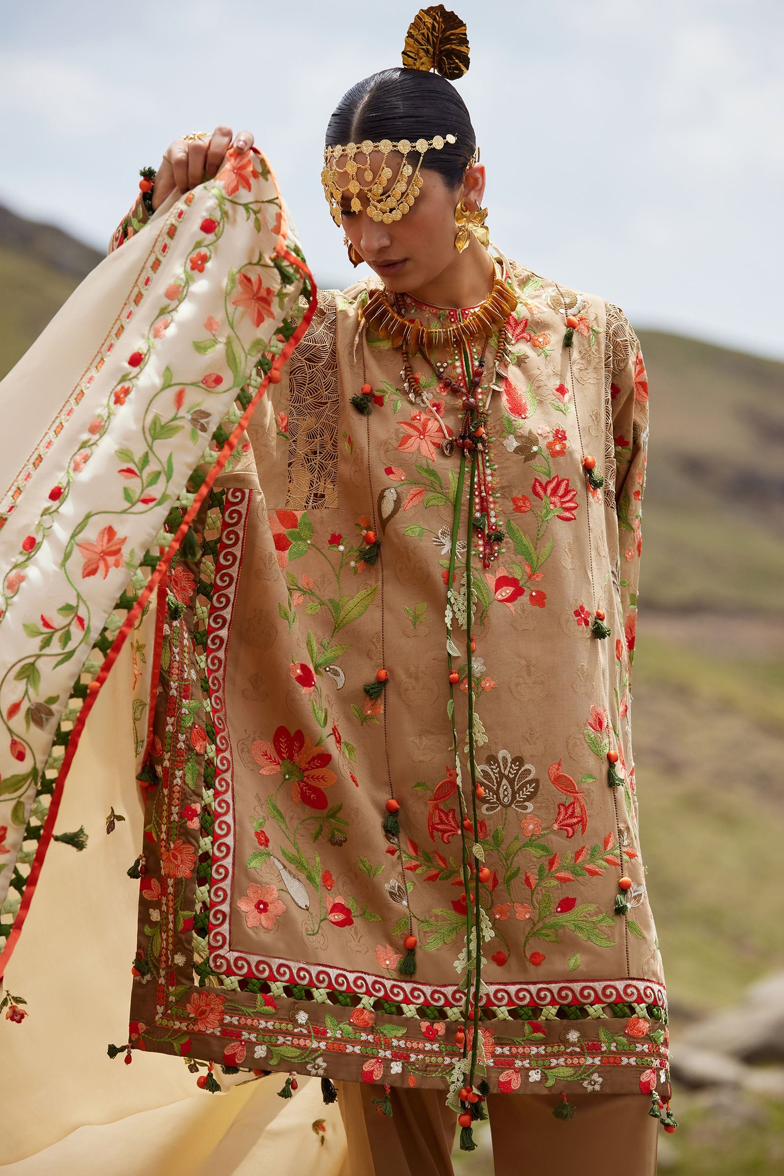 https://cdn.shopify.com/s/files/1/1678/4755/files/Untitled-1_0106_047A1911.jpg?v=1778675302