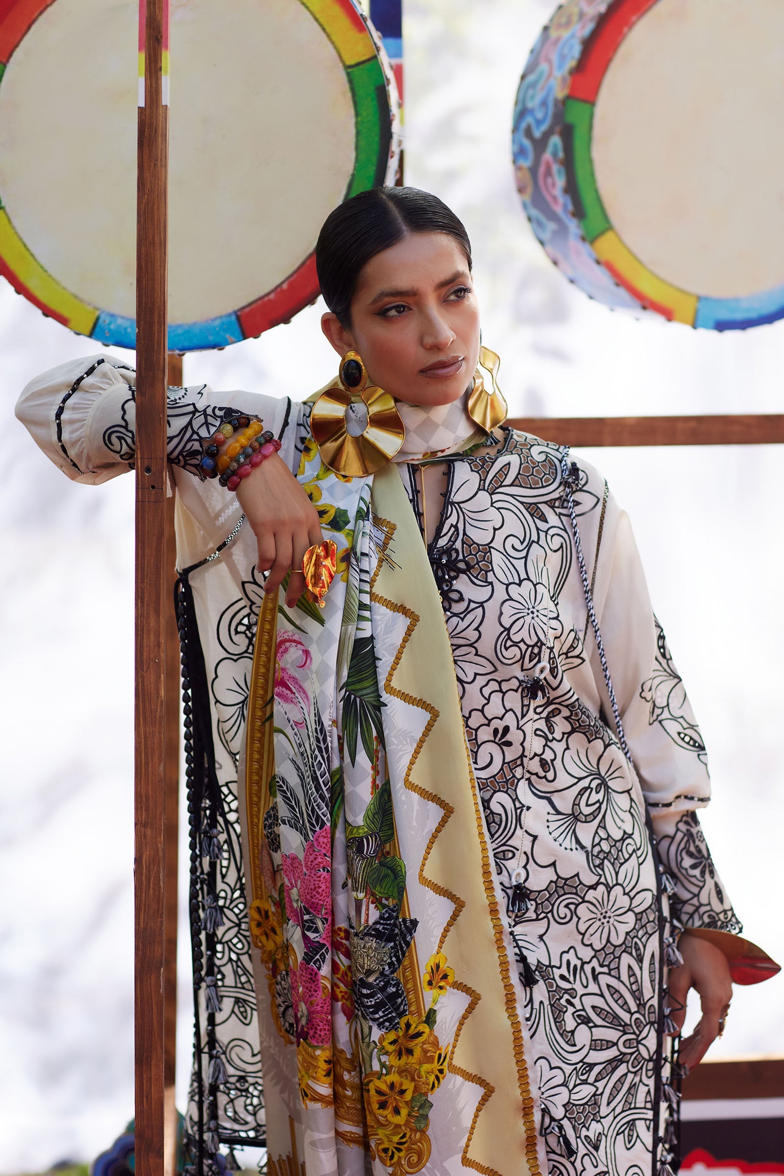 Embroidered Karandi Dupatta