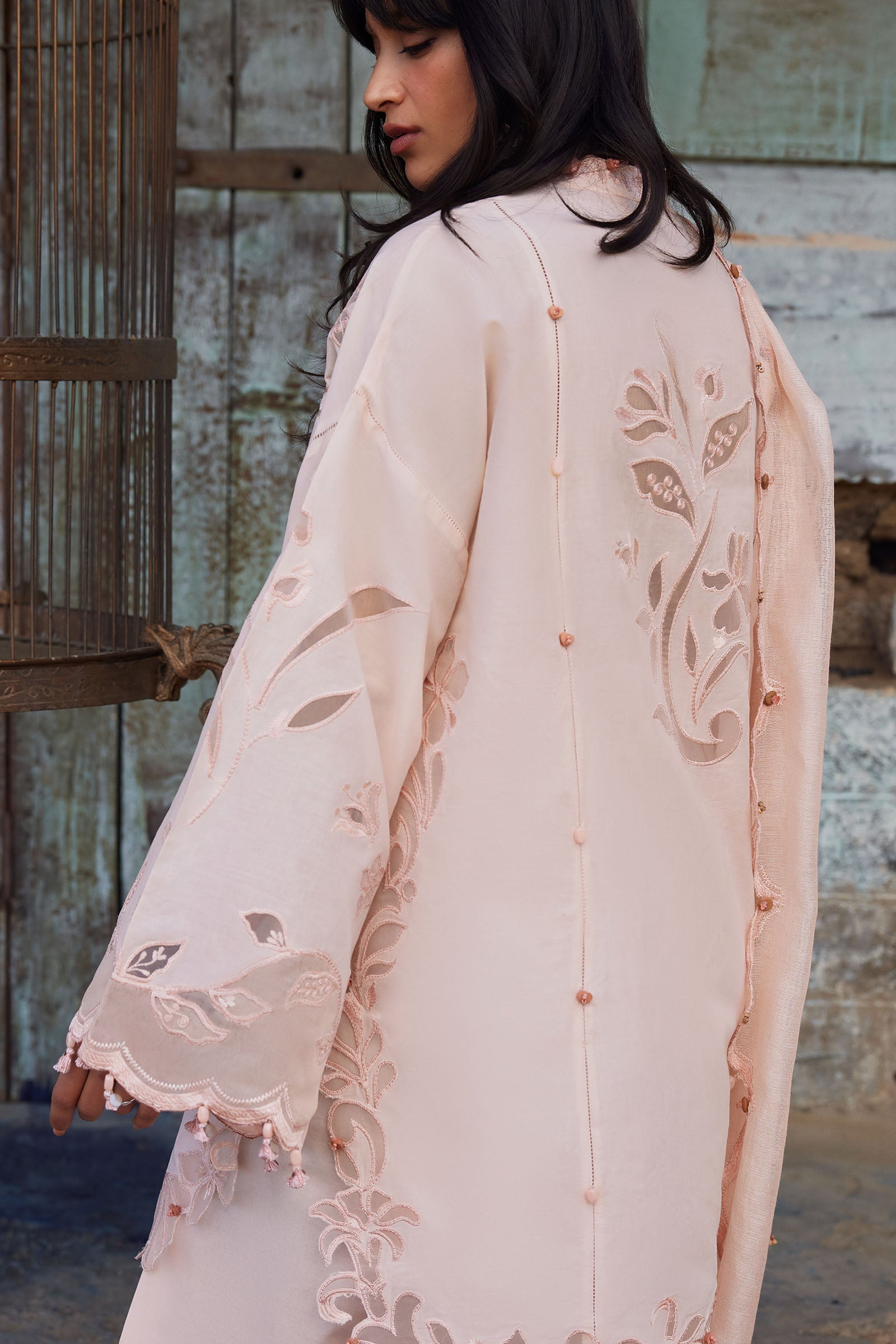 3 Piece - Embroidered Zari Lawn Suit