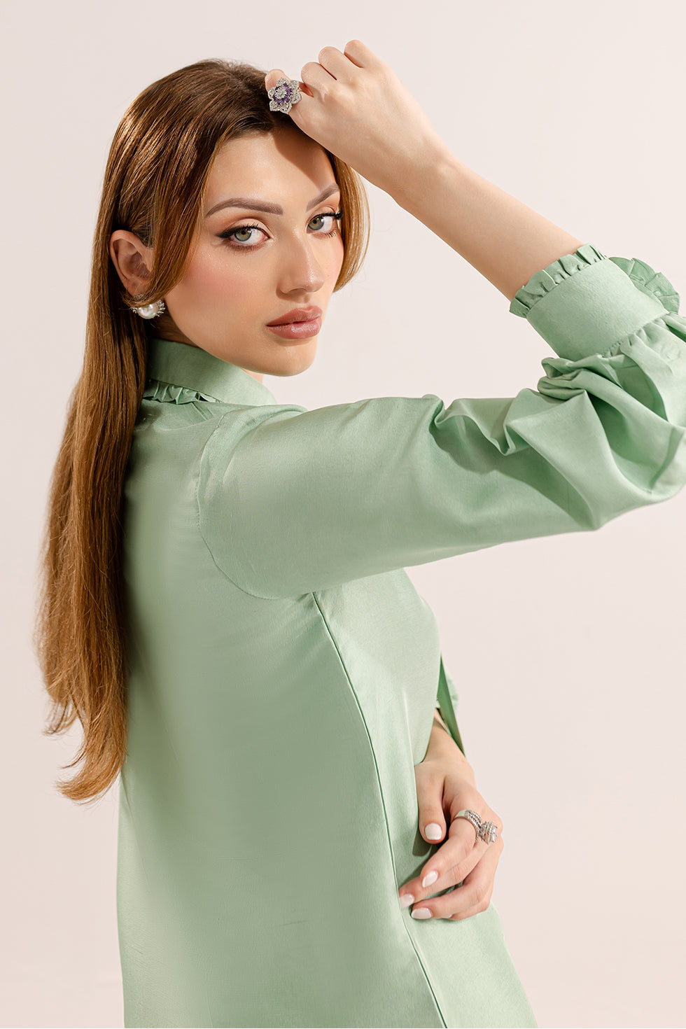 https://cdn.shopify.com/s/files/1/0799/2921/3243/files/Untitled-2_0000s_0007_1C0A6818.jpg?v=1750426026