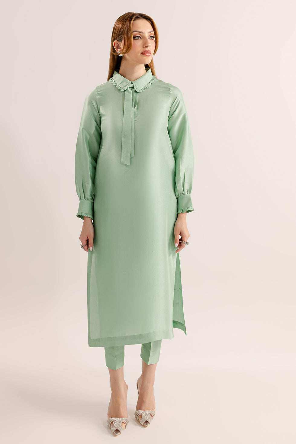 https://cdn.shopify.com/s/files/1/0799/2921/3243/files/Untitled-2_0000s_0019_1C0A6684.jpg?v=1750426027