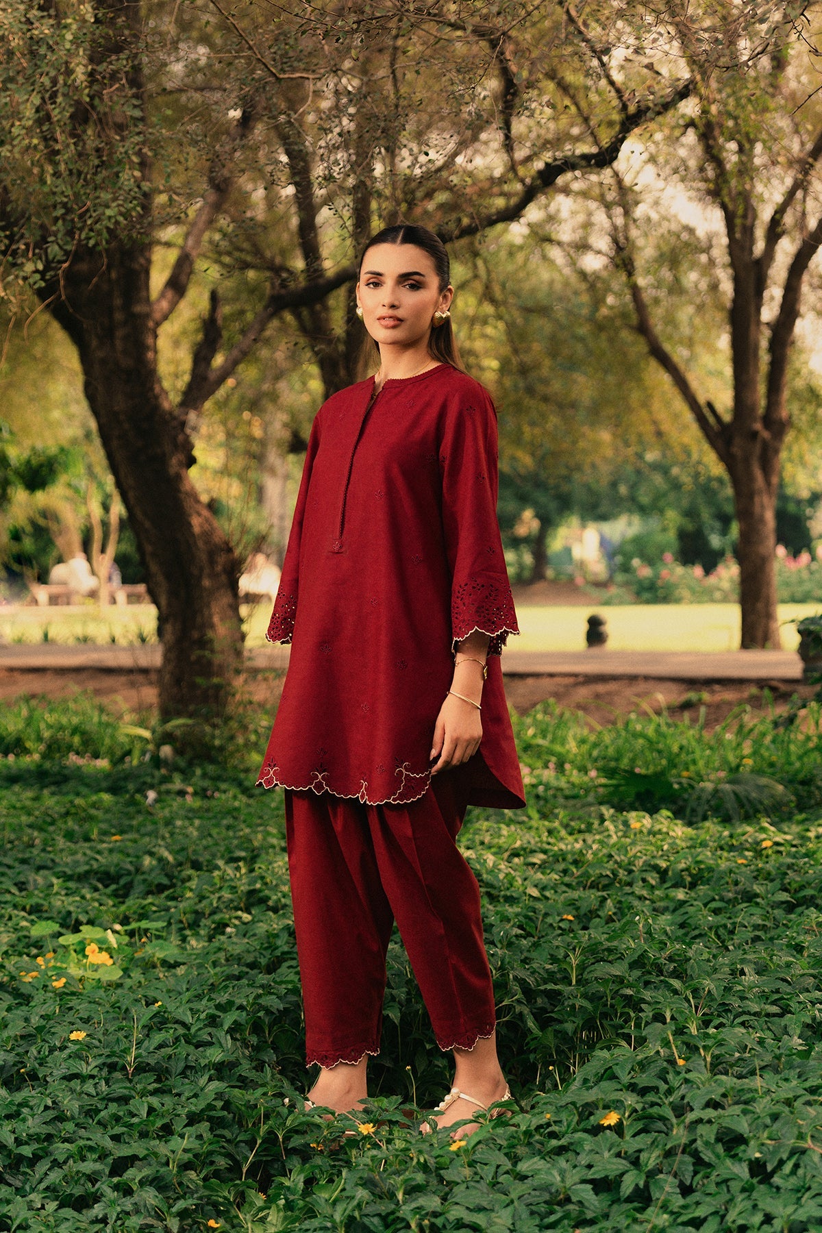 Barn - 2 Piece Lawn RTW