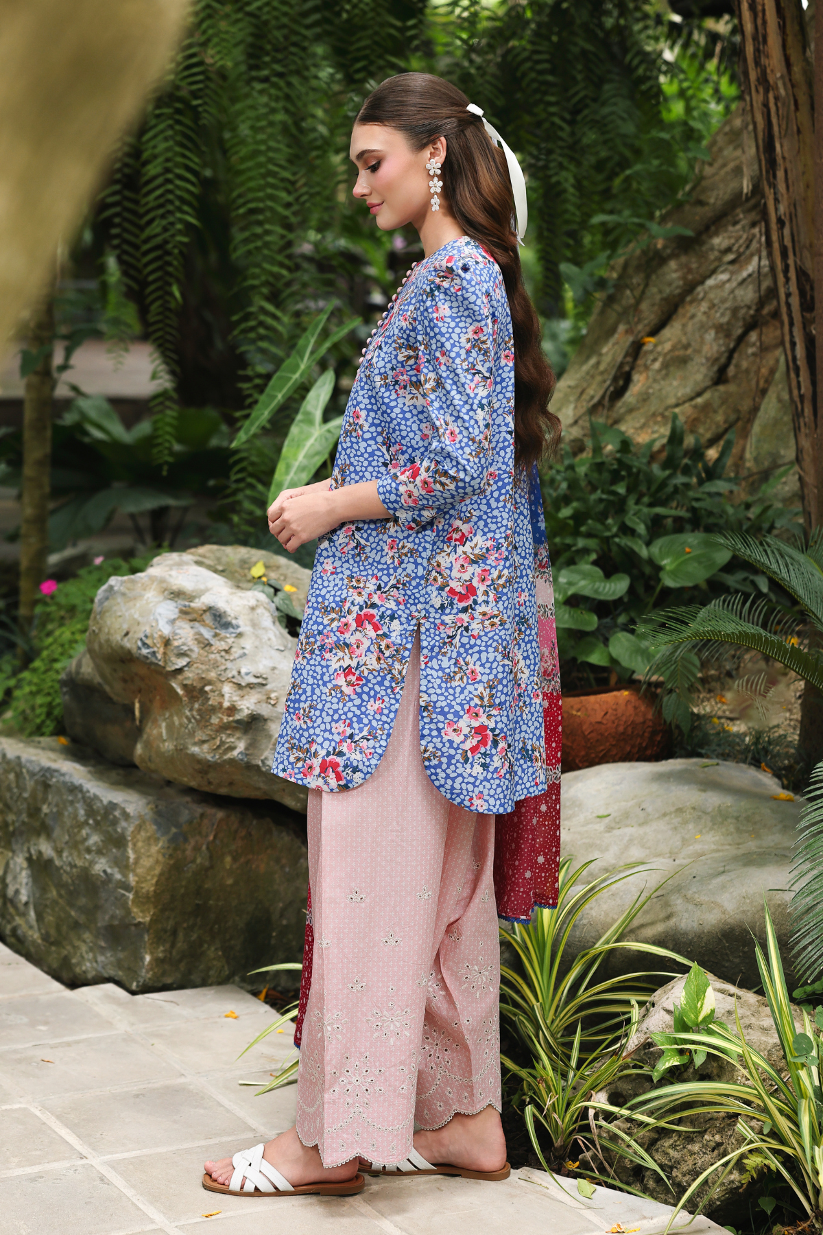 EMBROIDERED LAWN USE-9393