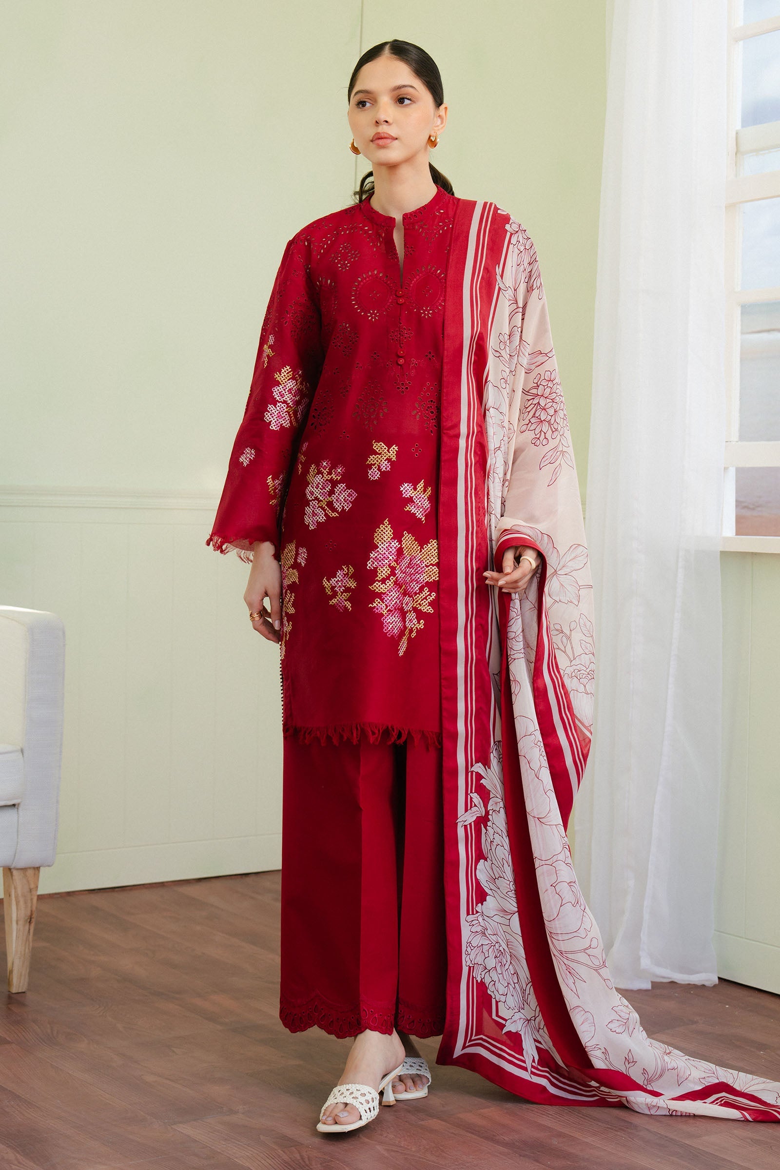 https://cdn.shopify.com/s/files/1/0886/3957/0230/files/VALI-6A.jpg?v=1739515411