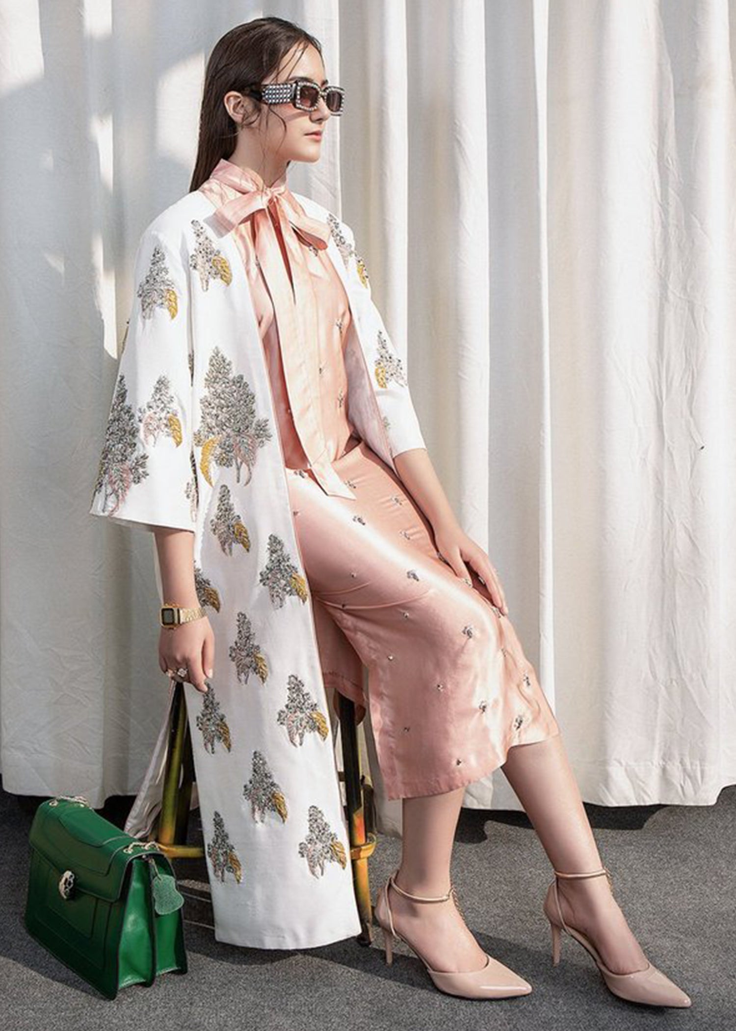https://cdn.shopify.com/s/files/1/0016/9476/1035/products/VICTORIA_3.jpg?v=1553754131
