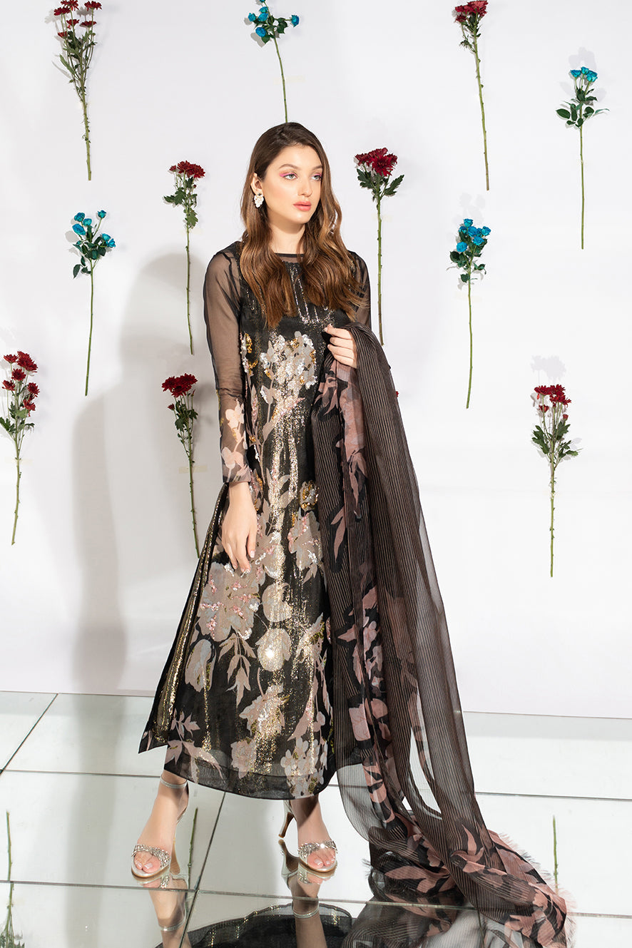 https://cdn.shopify.com/s/files/1/0611/8585/1568/files/W.FW20.113.T-4.jpg?v=1736336154