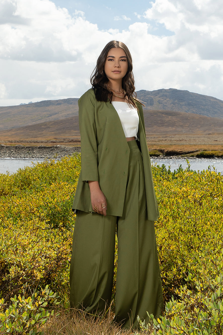 https://cdn.shopify.com/s/files/1/0611/8585/1568/products/W.FW21.152.T-1.jpg?v=1736337197
