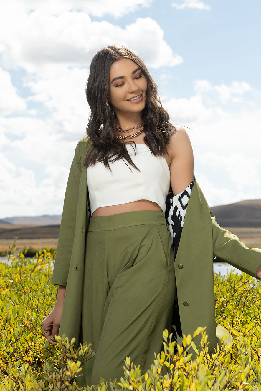 https://cdn.shopify.com/s/files/1/0611/8585/1568/products/W.FW21.152.T-2.jpg?v=1736337197