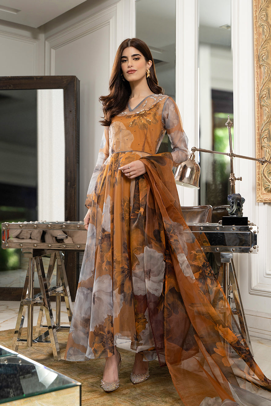 https://cdn.shopify.com/s/files/1/0611/8585/1568/products/W.FW21.188.T-3.jpg?v=1736336862