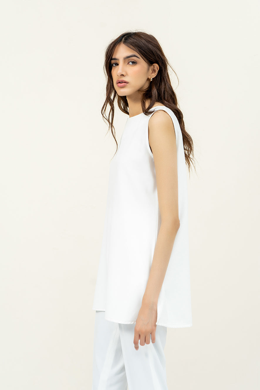 https://cdn.shopify.com/s/files/1/0611/8585/1568/products/W.FW21.249.T-3_a66f0b5a-e788-4ac9-ac92-b8c095354cdd.jpg?v=1736336369
