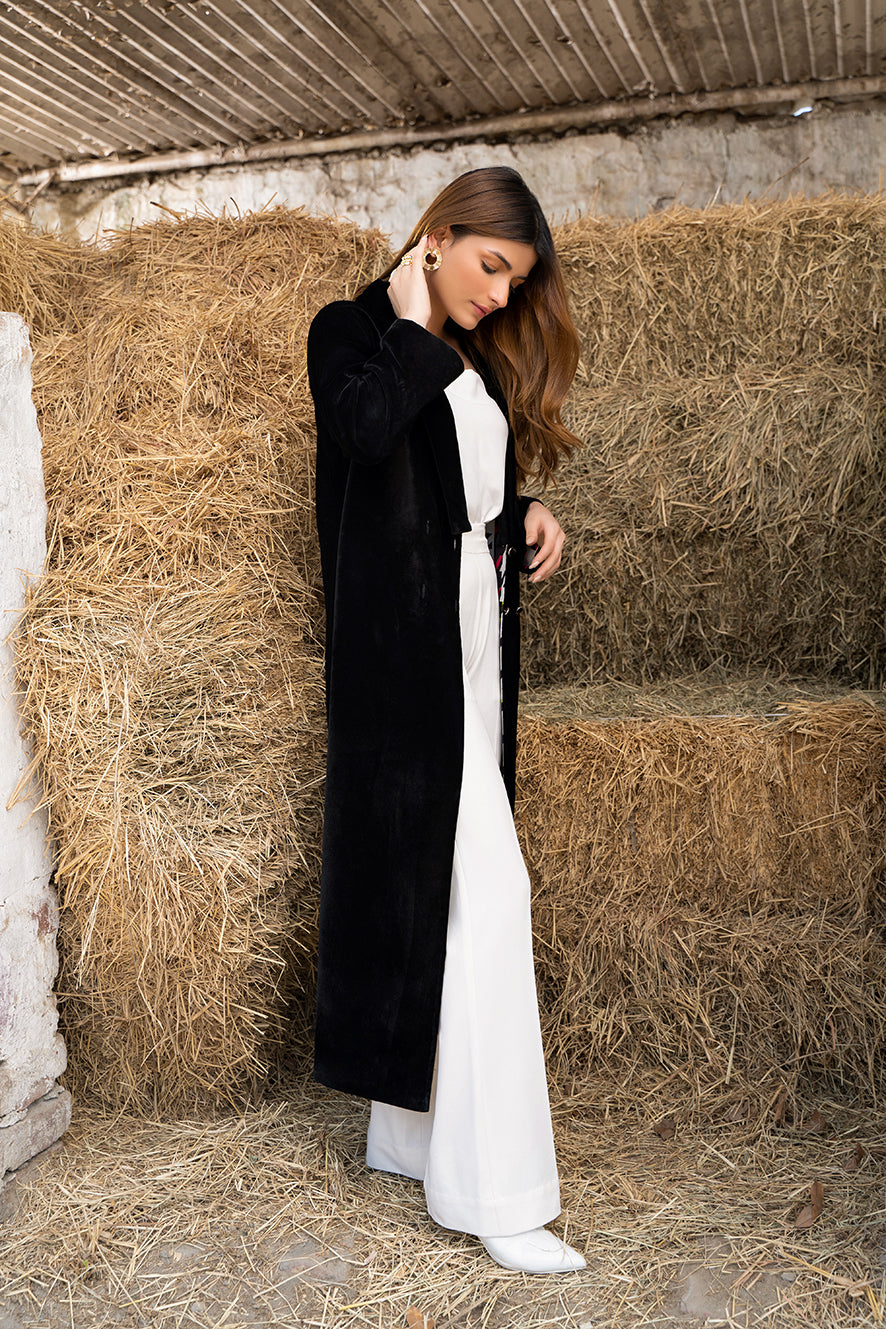 https://cdn.shopify.com/s/files/1/0611/8585/1568/files/W.FW21.295.T-3.jpg?v=1736334405
