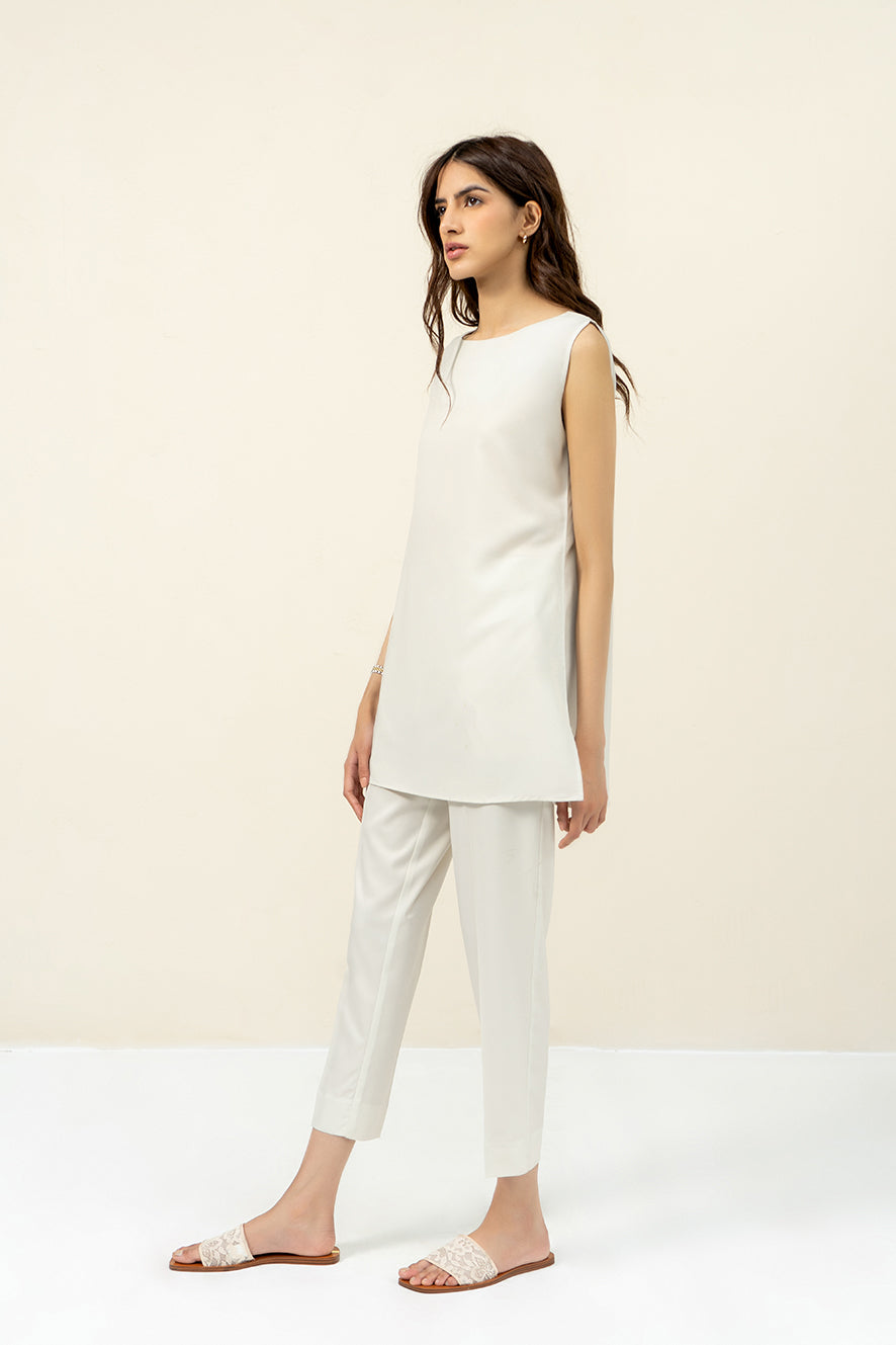 https://cdn.shopify.com/s/files/1/0611/8585/1568/products/W.FW21.335.T-3_4eac9864-6912-402e-82a6-05253cd93a8e.jpg?v=1745577514