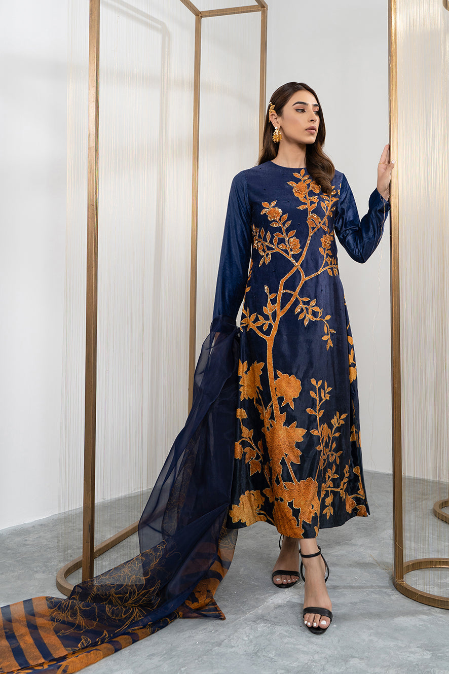 https://cdn.shopify.com/s/files/1/0611/8585/1568/files/W.FW21.340.T-3.jpg?v=1780391907