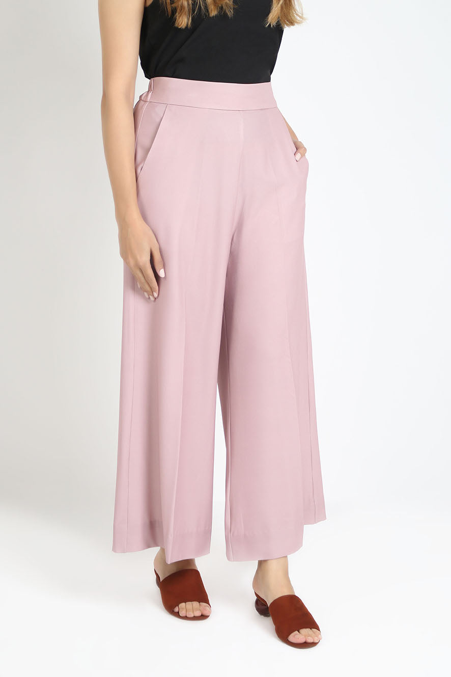 https://cdn.shopify.com/s/files/1/0611/8585/1568/products/W.FW22.003.P-2.jpg?v=1736338508