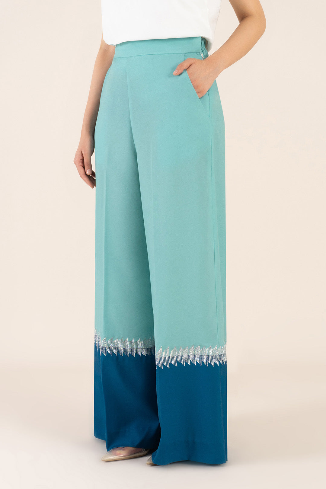 https://cdn.shopify.com/s/files/1/0611/8585/1568/products/W.FW22.074.P-1.jpg?v=1736337387