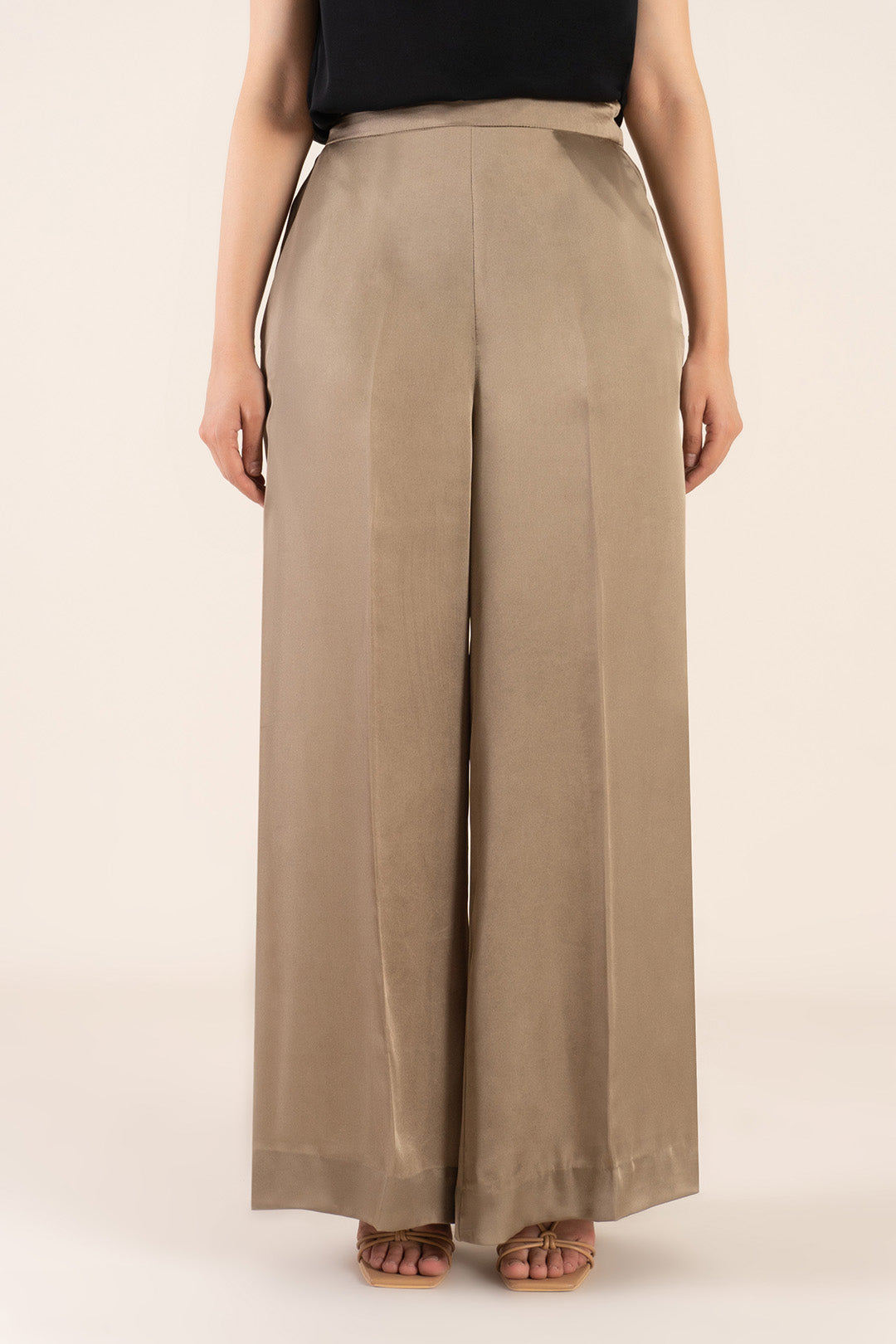 https://cdn.shopify.com/s/files/1/0611/8585/1568/products/W.FW22.076.P-3.jpg?v=1736337385