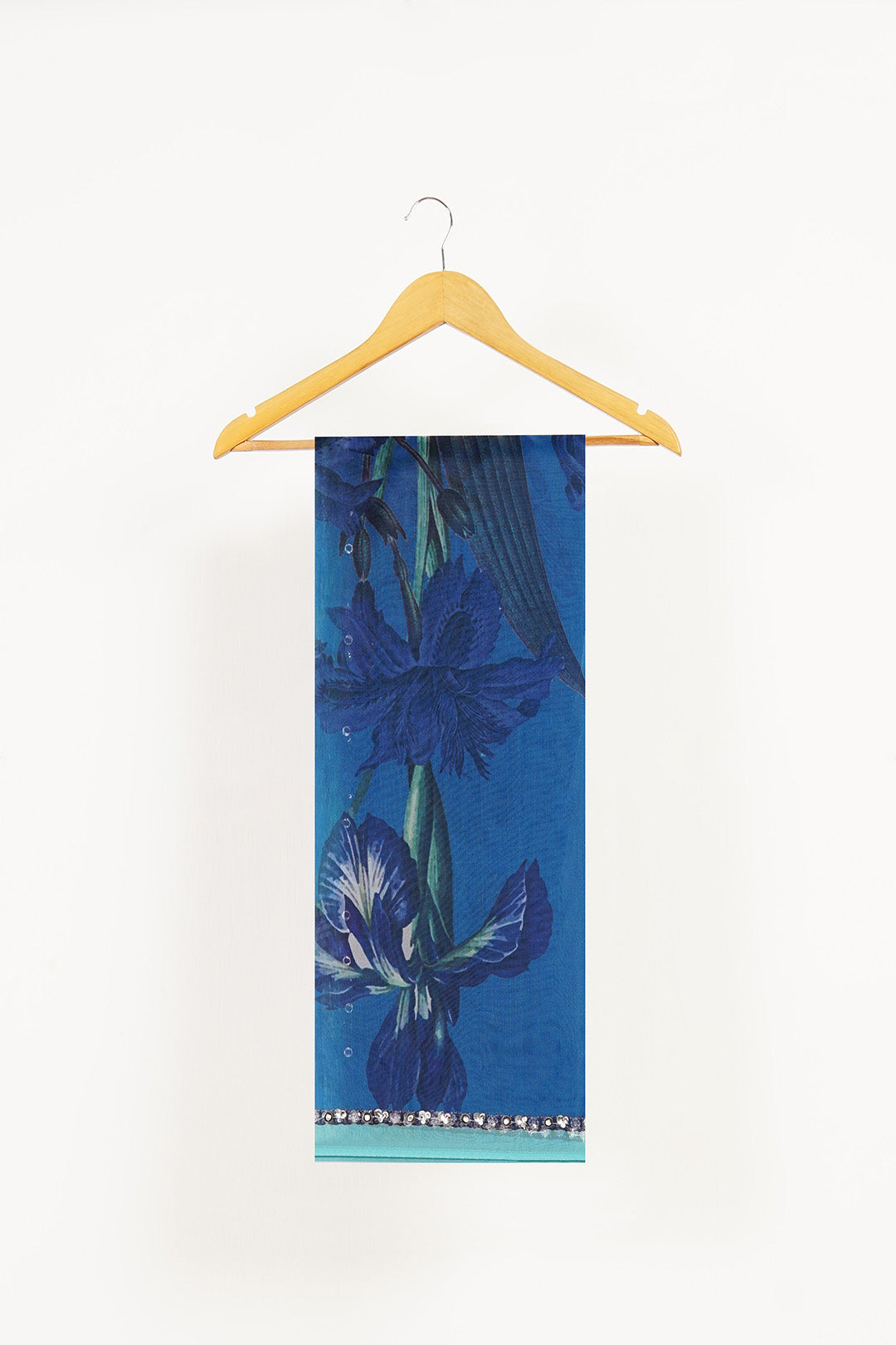 https://cdn.shopify.com/s/files/1/0611/8585/1568/products/W.FW22.083.T-1.jpg?v=1736337380
