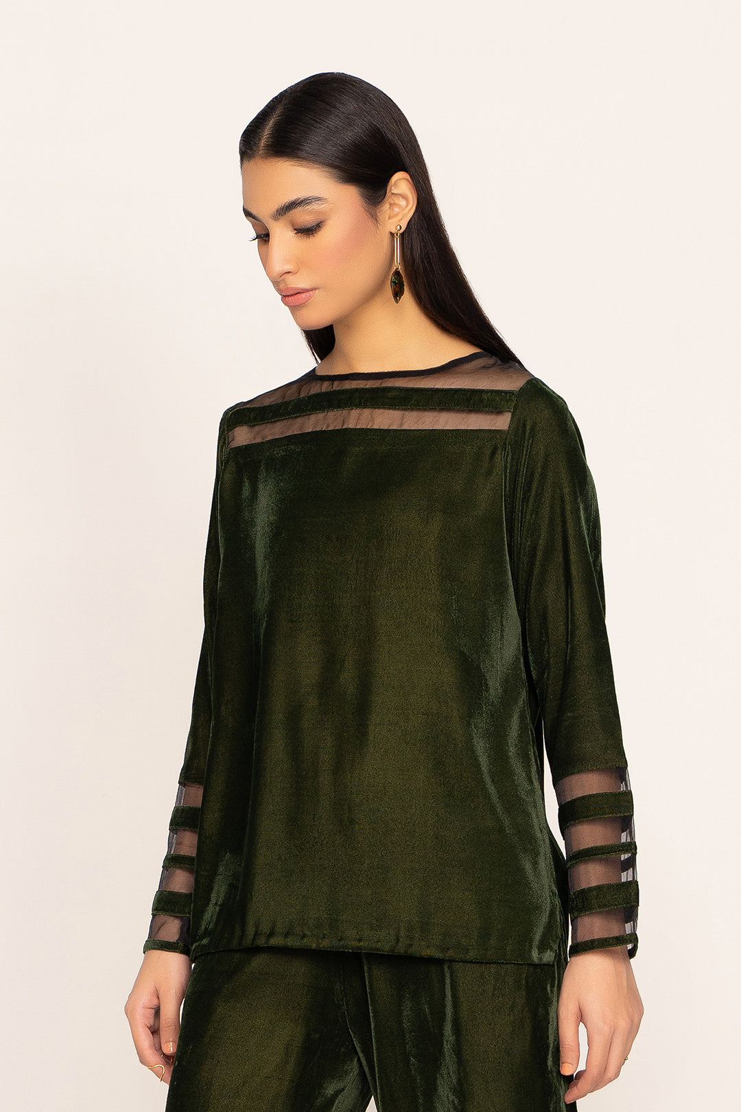 https://cdn.shopify.com/s/files/1/0611/8585/1568/products/W.FW22.109.T-2.jpg?v=1736337318