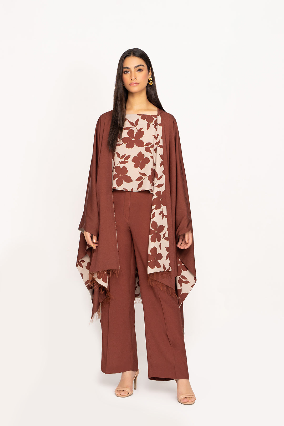 https://cdn.shopify.com/s/files/1/0611/8585/1568/products/W.FW22.120.T-3.jpg?v=1736337206