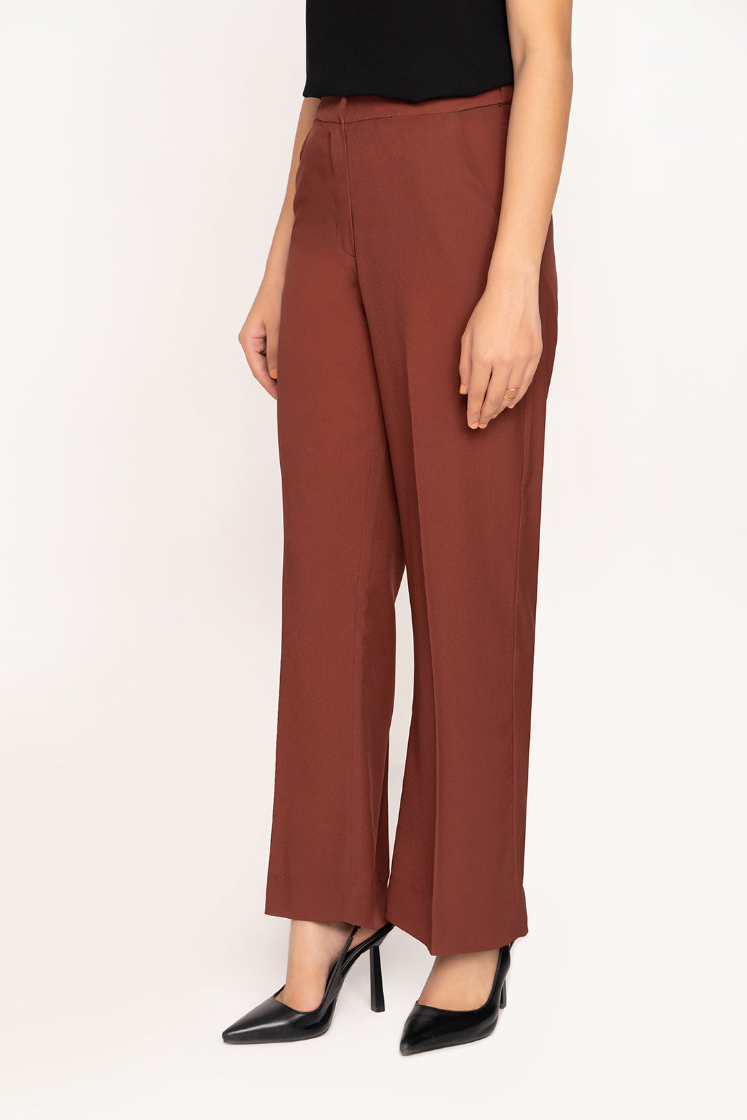 https://cdn.shopify.com/s/files/1/0611/8585/1568/products/W.FW22.128.P-2.jpg?v=1736337219
