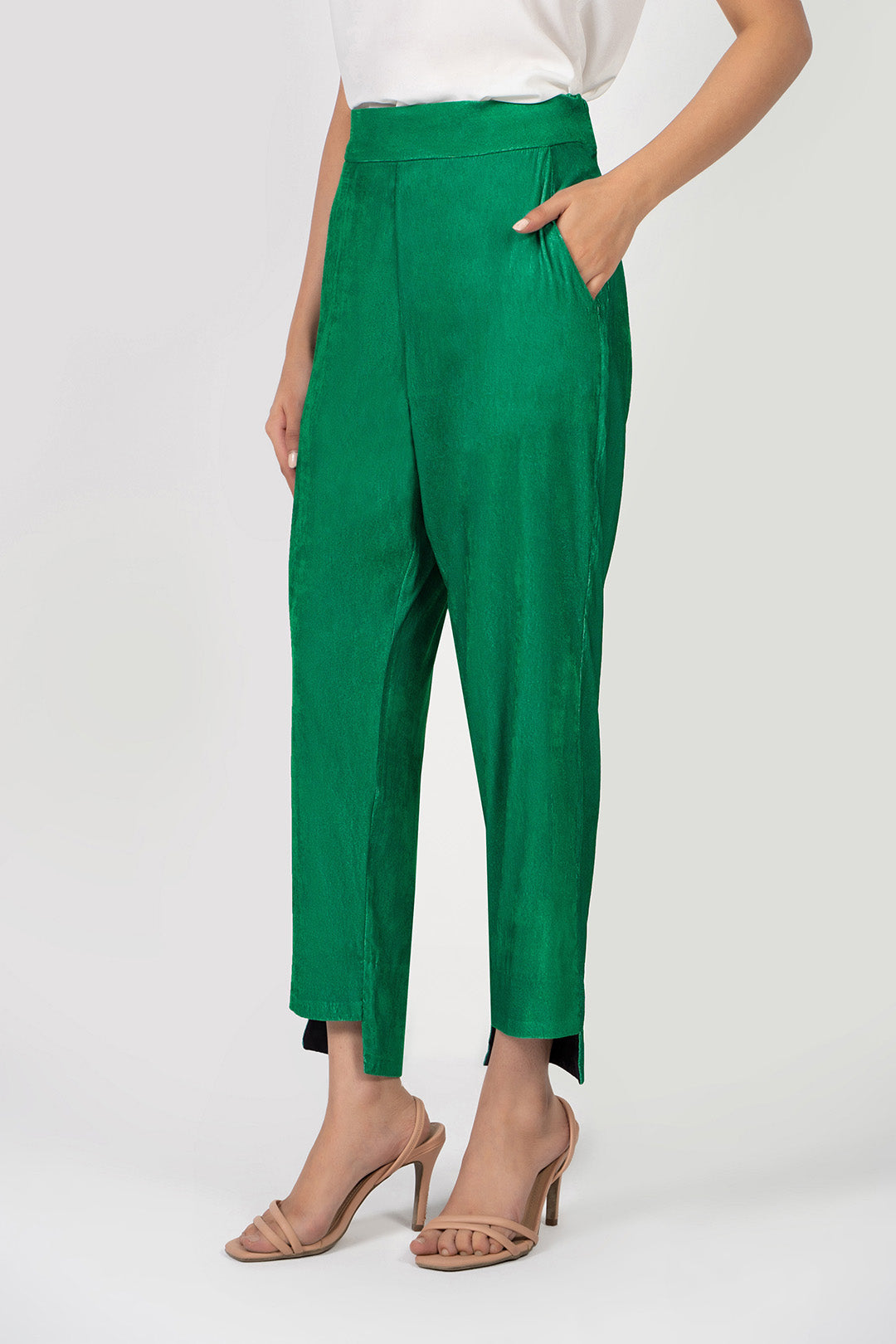 https://cdn.shopify.com/s/files/1/0611/8585/1568/products/W.FW22.159.P-2.jpg?v=1736337349