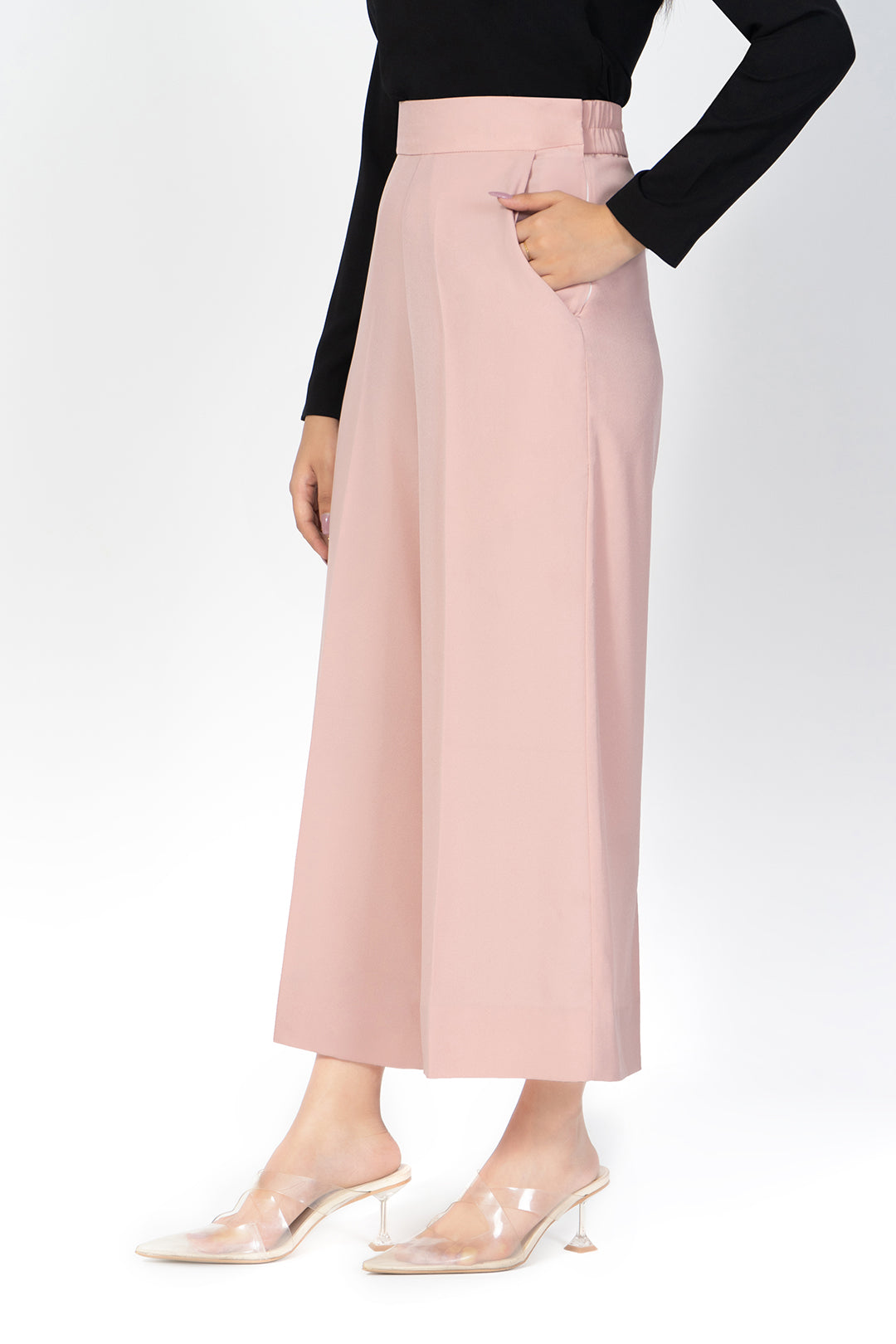 https://cdn.shopify.com/s/files/1/0611/8585/1568/products/W.FW22.190.P-1.jpg?v=1736337030