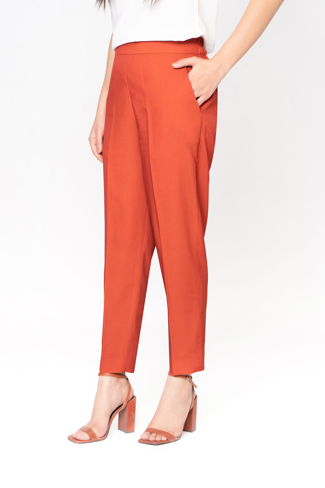 https://cdn.shopify.com/s/files/1/0611/8585/1568/products/W.FW22.222.P-1.jpg?v=1736337276