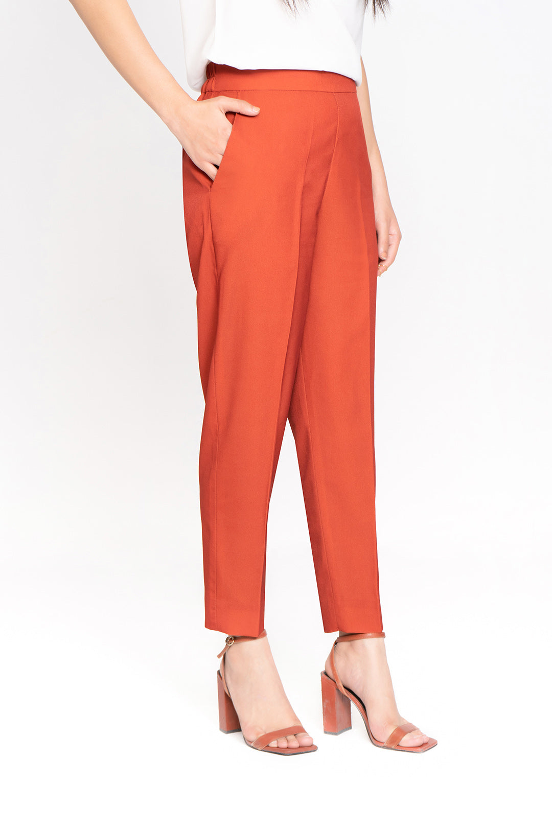 https://cdn.shopify.com/s/files/1/0611/8585/1568/products/W.FW22.222.P-2.jpg?v=1736337276