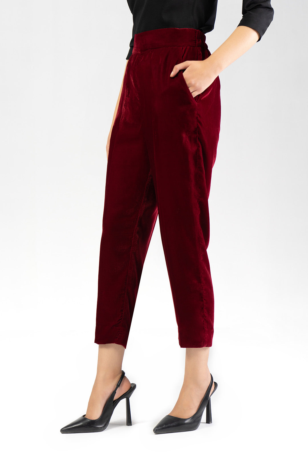 https://cdn.shopify.com/s/files/1/0611/8585/1568/products/W.FW22.247.P-1.jpg?v=1736337113