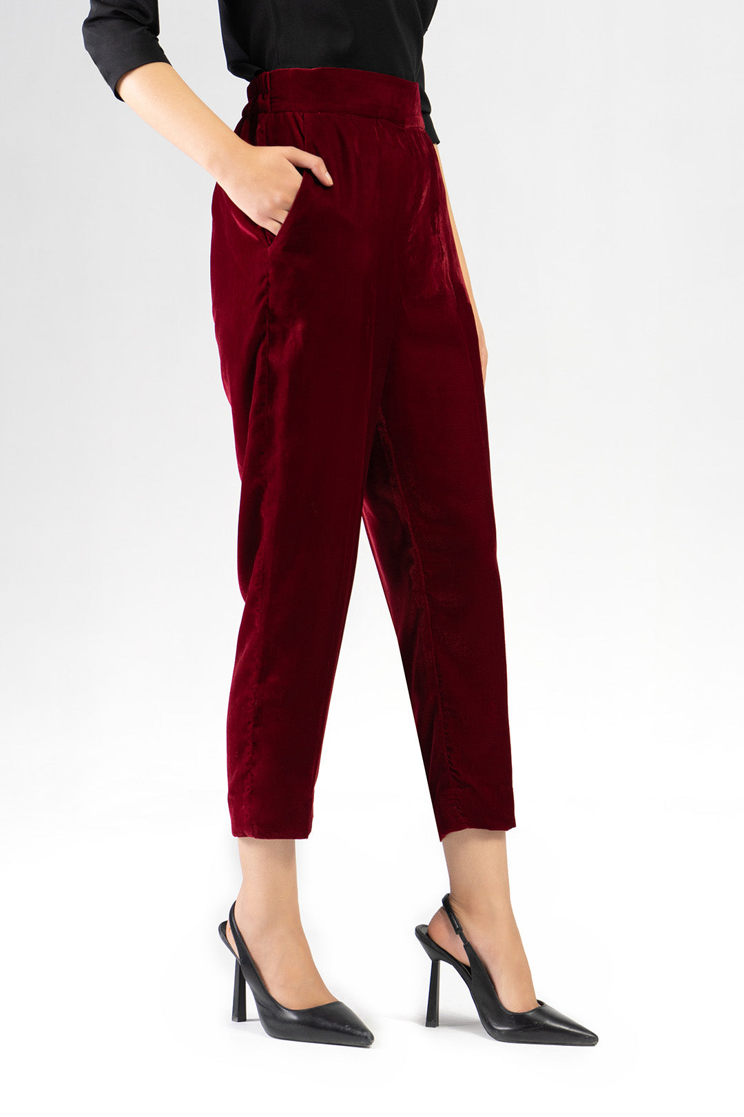 https://cdn.shopify.com/s/files/1/0611/8585/1568/products/W.FW22.247.P-2.jpg?v=1736337113
