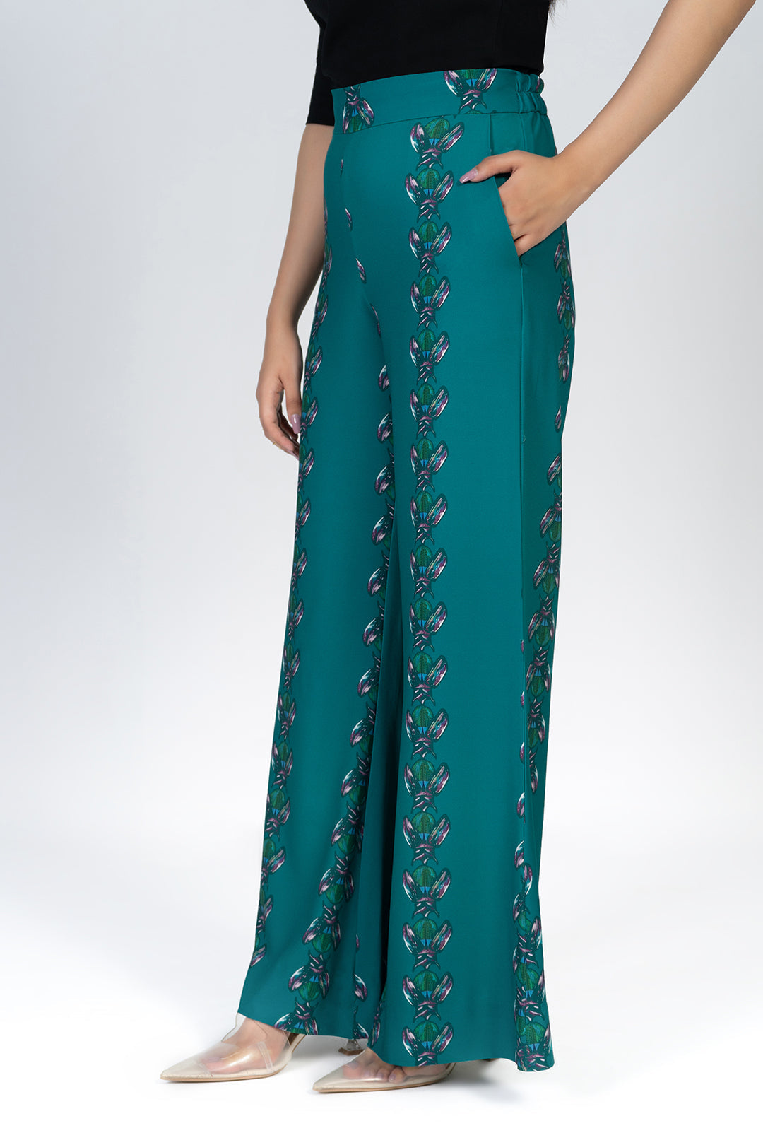 https://cdn.shopify.com/s/files/1/0611/8585/1568/products/W.FW22.267.P-1.jpg?v=1736337236