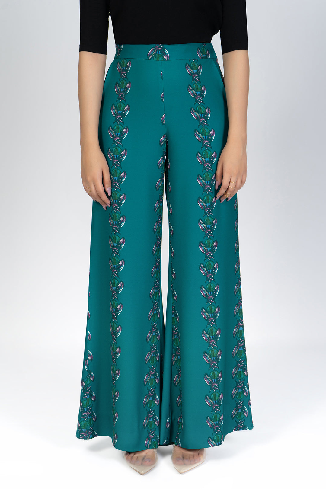 https://cdn.shopify.com/s/files/1/0611/8585/1568/products/W.FW22.267.P-3.jpg?v=1736337236