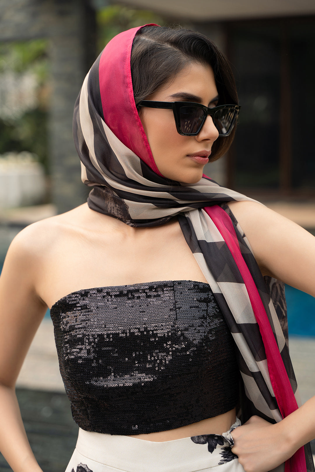 https://cdn.shopify.com/s/files/1/0611/8585/1568/products/W.FW22.280.T-1.jpg?v=1741339999