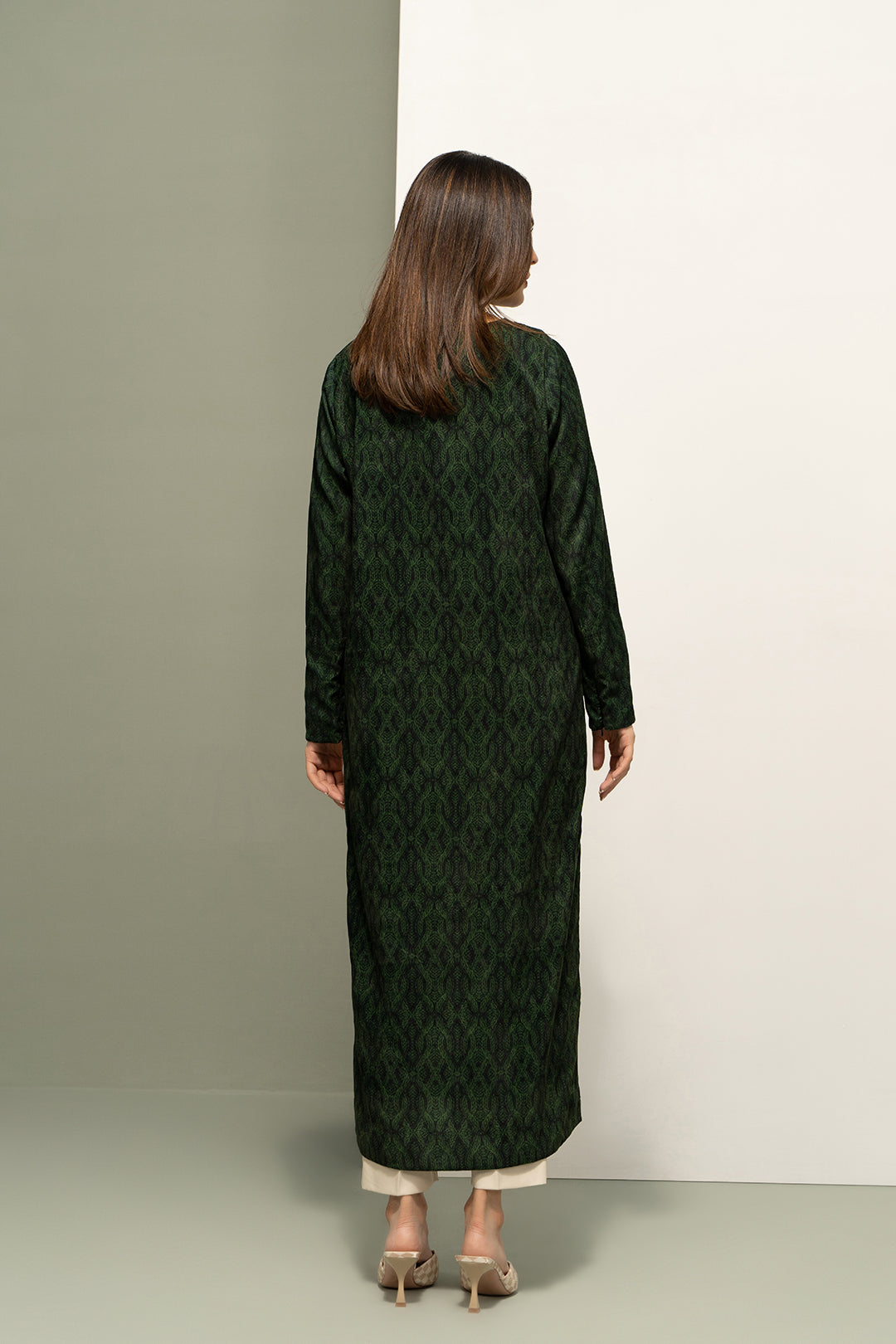 https://cdn.shopify.com/s/files/1/0611/8585/1568/products/W.FW22.297.T-4.jpg?v=1736337074