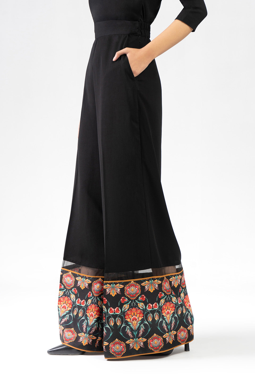 https://cdn.shopify.com/s/files/1/0611/8585/1568/products/W.FW22.338.P-2.jpg?v=1736337051
