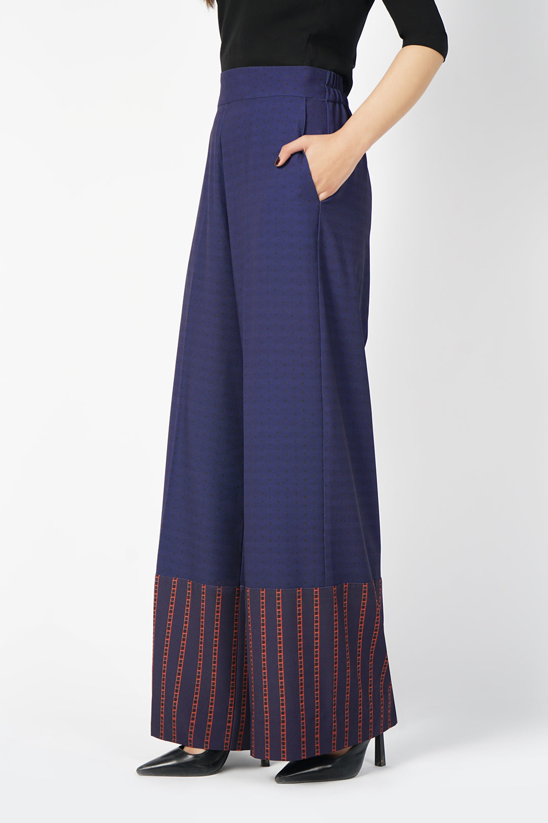 https://cdn.shopify.com/s/files/1/0611/8585/1568/products/W.FW22.363.P-2.jpg?v=1736336856