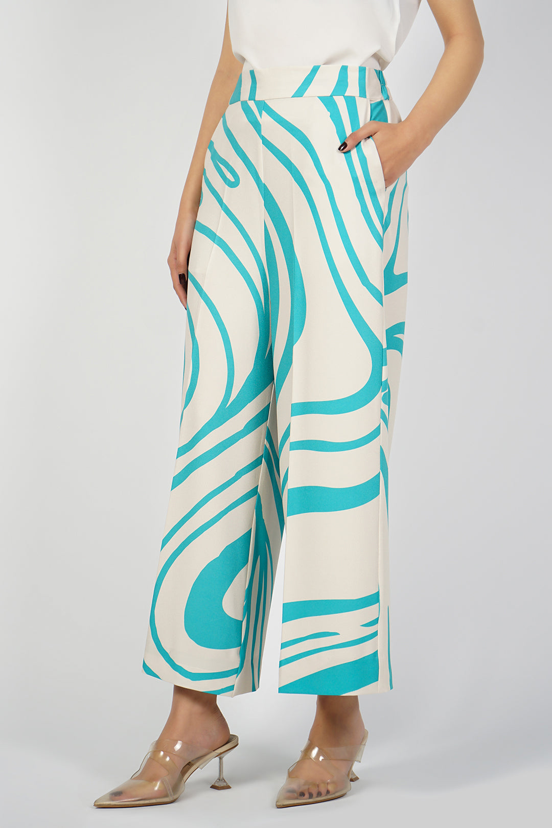https://cdn.shopify.com/s/files/1/0611/8585/1568/products/W.FW23.040.P-1.jpg?v=1736336743