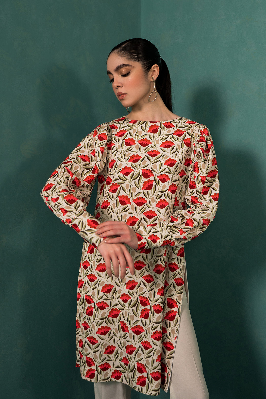 https://cdn.shopify.com/s/files/1/0611/8585/1568/products/W.FW23.044.T-2.jpg?v=1736336727