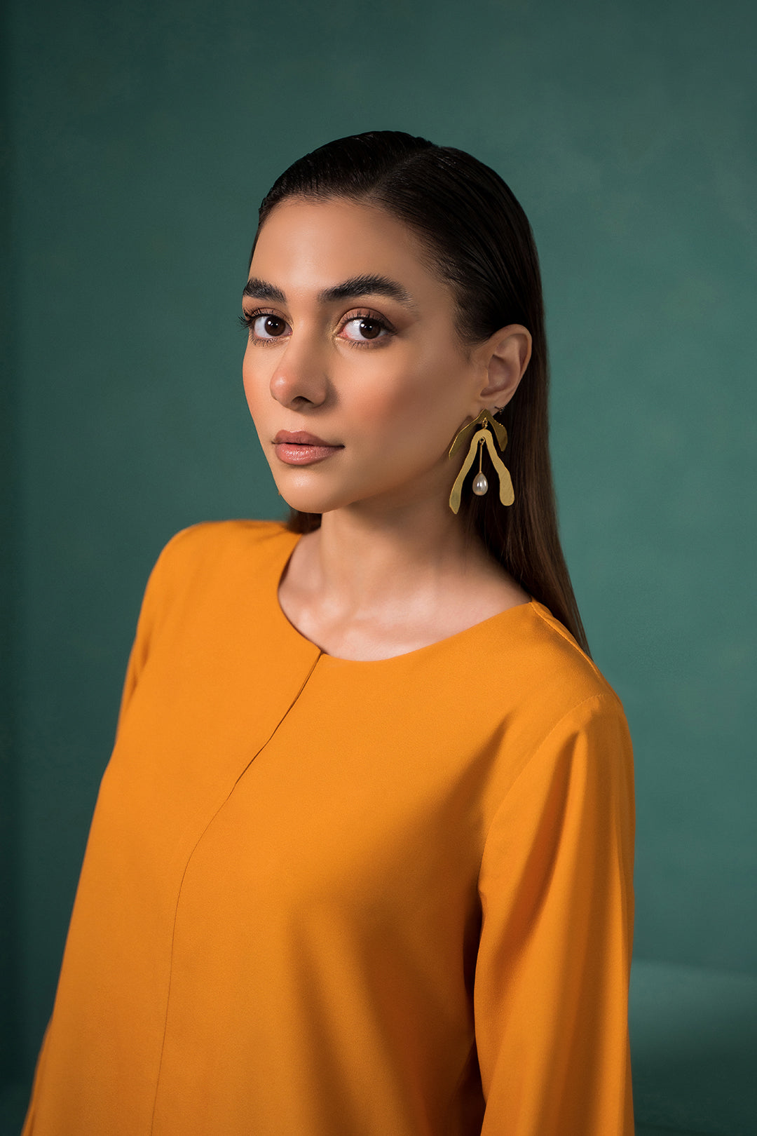 https://cdn.shopify.com/s/files/1/0611/8585/1568/products/W.FW23.048.T-2.jpg?v=1736336723