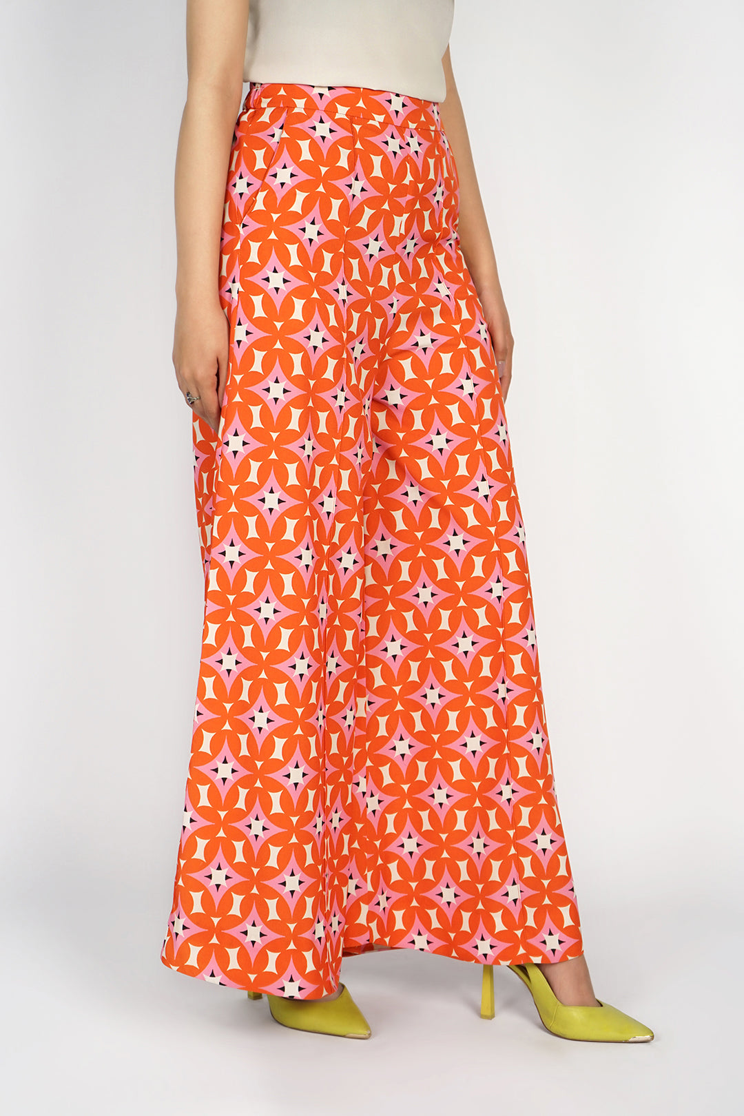 https://cdn.shopify.com/s/files/1/0611/8585/1568/products/W.FW23.055.P-2.jpg?v=1736336728