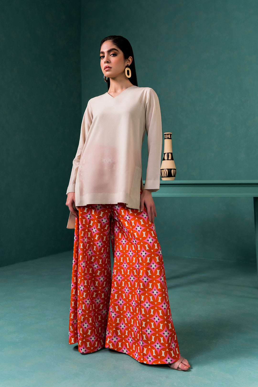 https://cdn.shopify.com/s/files/1/0611/8585/1568/products/W.FW23.055.P-4.jpg?v=1736336729