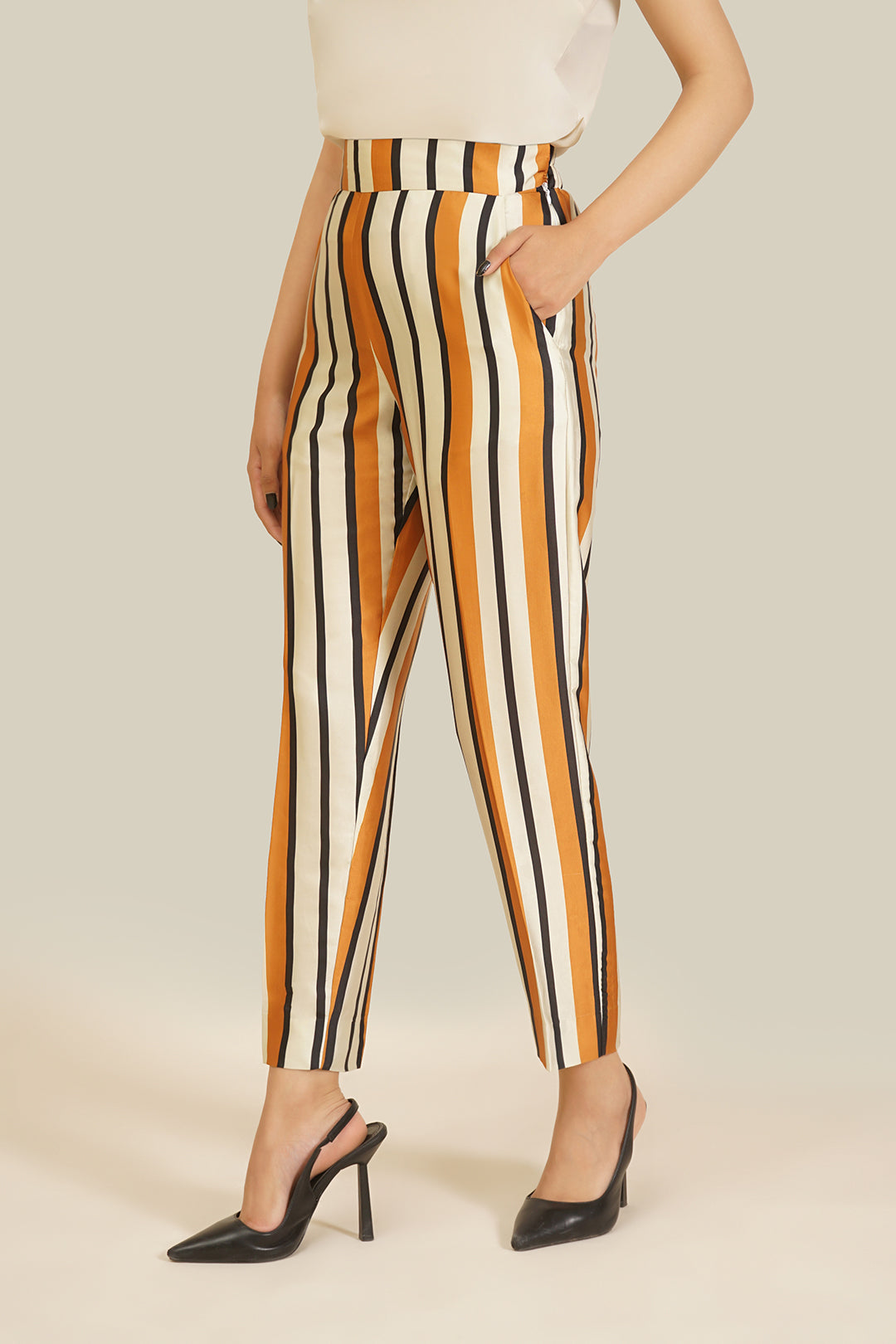 https://cdn.shopify.com/s/files/1/0611/8585/1568/files/W.FW23.088.P-2.jpg?v=1736335888