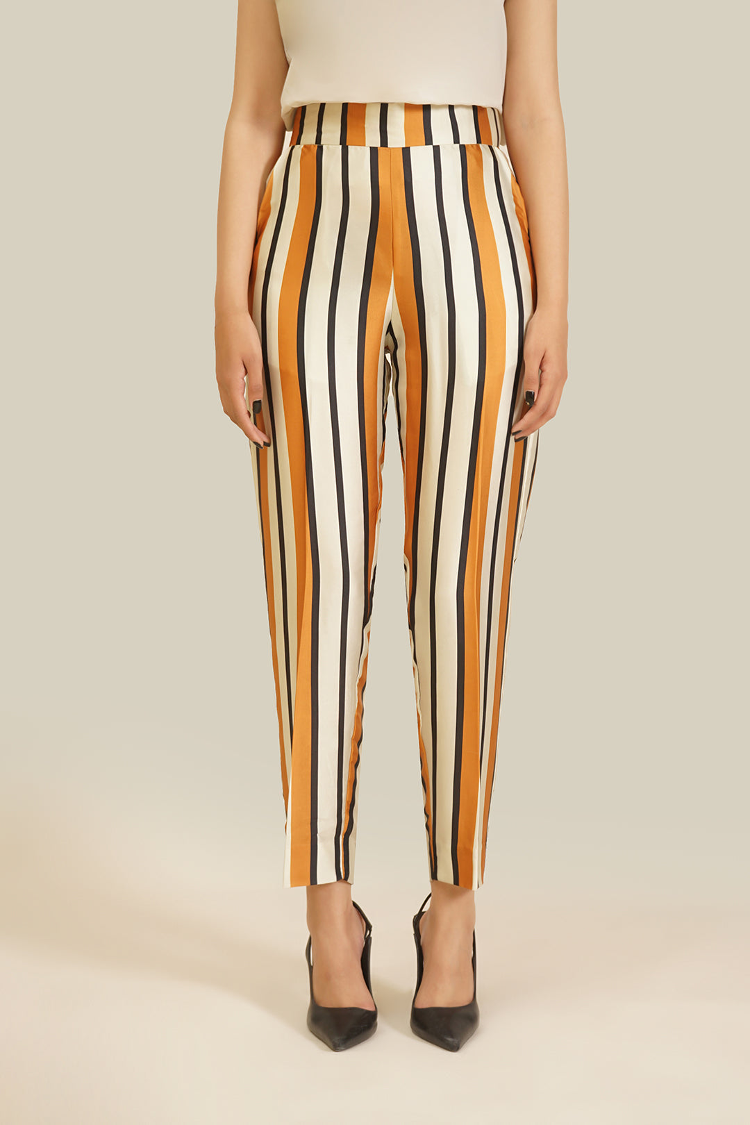https://cdn.shopify.com/s/files/1/0611/8585/1568/files/W.FW23.088.P-3.jpg?v=1736335888