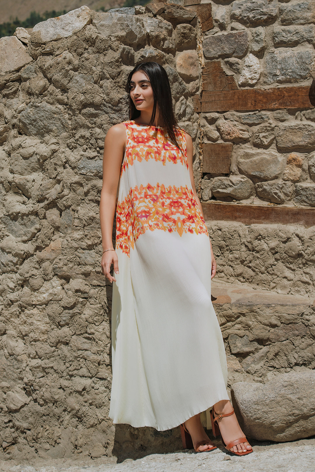 https://cdn.shopify.com/s/files/1/0611/8585/1568/files/W.FW23.112.T-1.jpg?v=1736335898