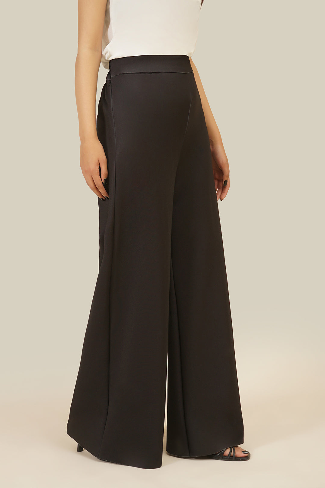 https://cdn.shopify.com/s/files/1/0611/8585/1568/files/W.FW23.120.P-2.jpg?v=1736335886