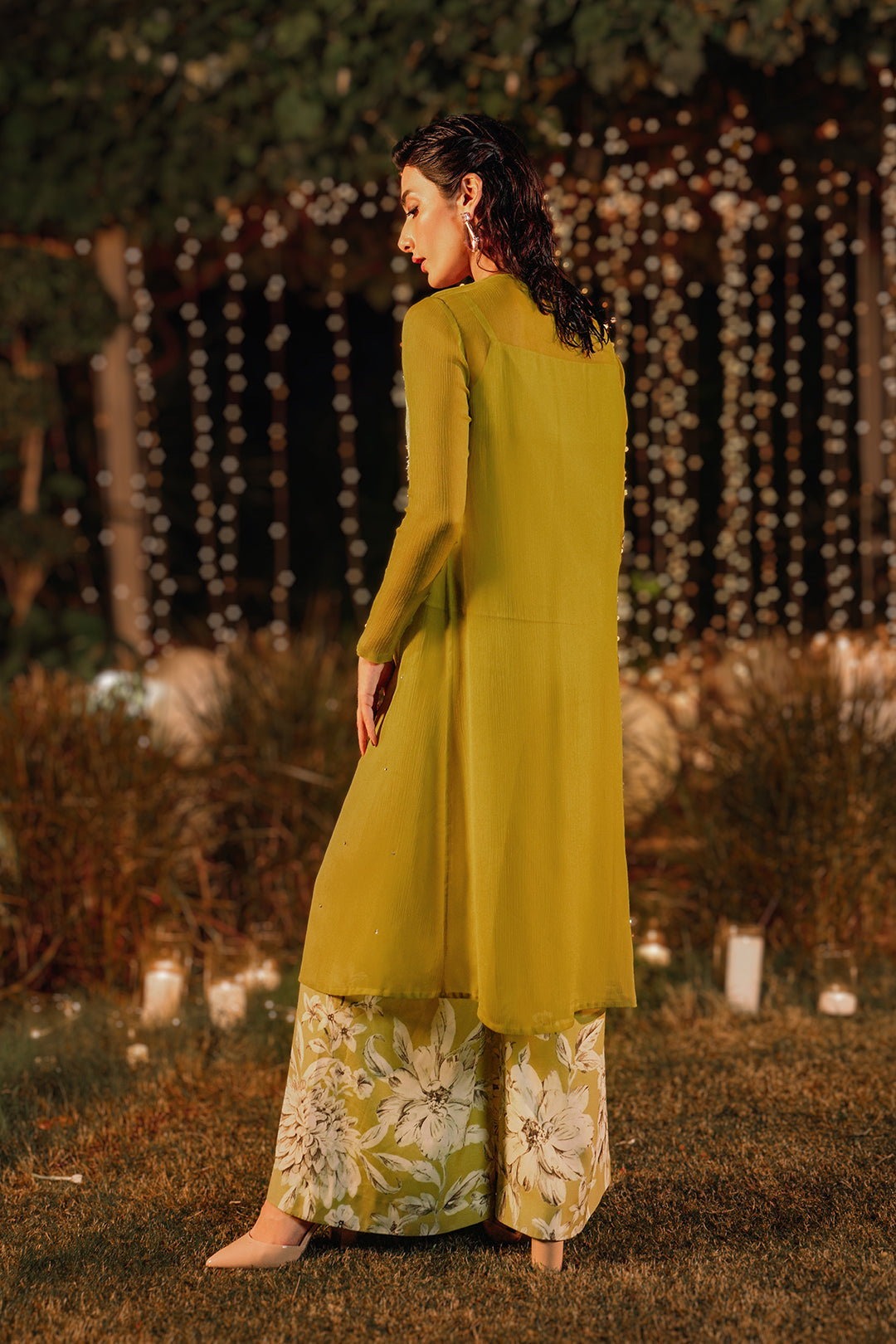 https://cdn.shopify.com/s/files/1/0611/8585/1568/files/W.FW23.134.T-4.jpg?v=1736335807
