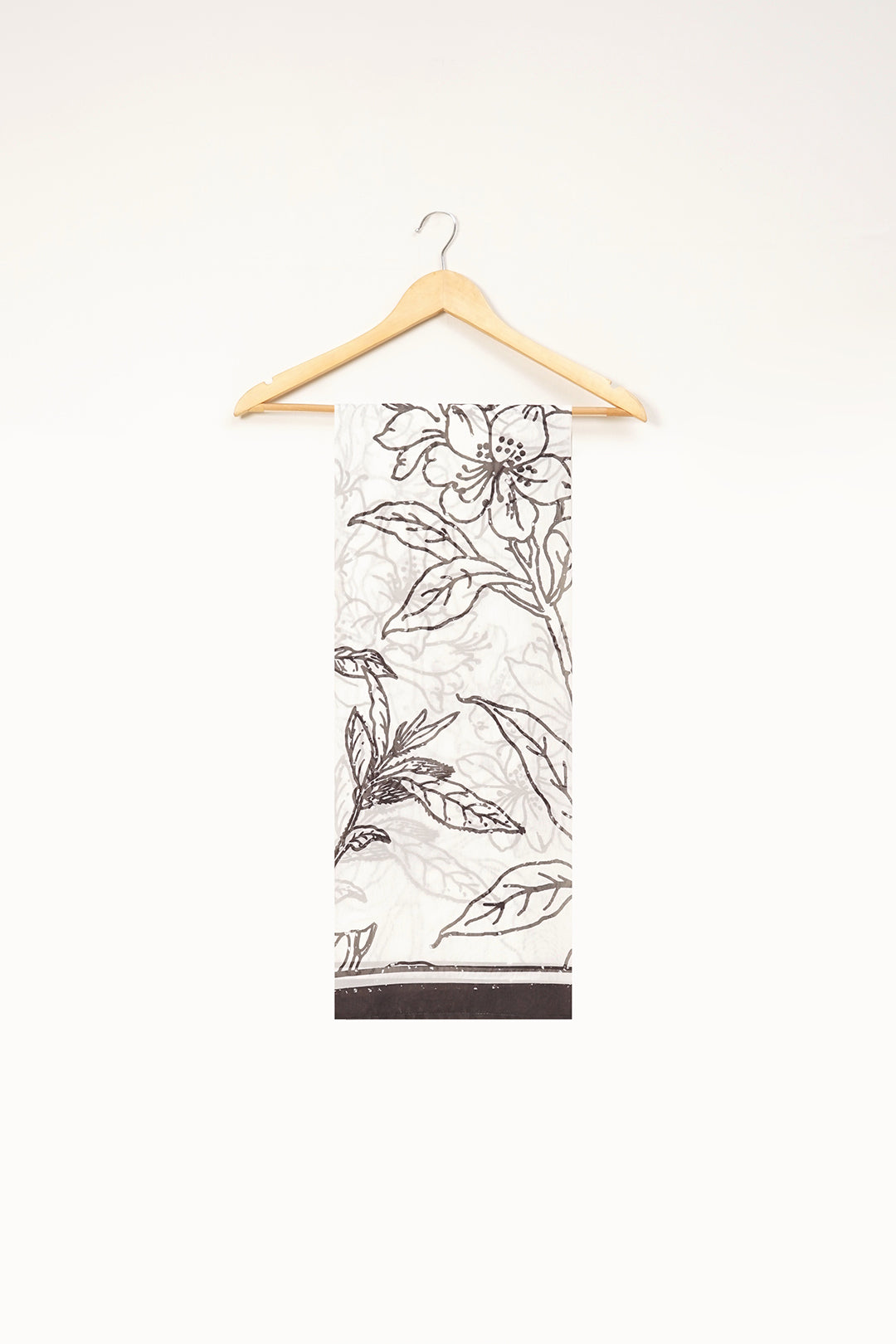 https://cdn.shopify.com/s/files/1/0611/8585/1568/files/W.FW23.146.T-1.jpg?v=1736335827