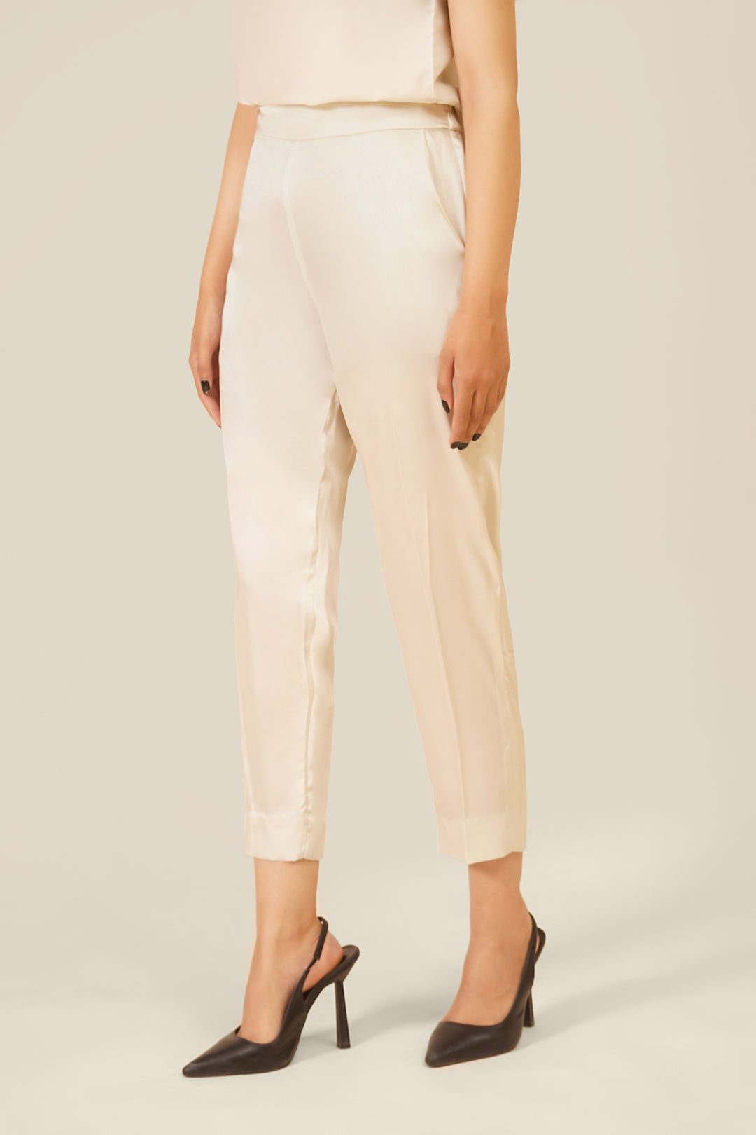 https://cdn.shopify.com/s/files/1/0611/8585/1568/files/W.FW23.151.P-1.jpg?v=1736335824
